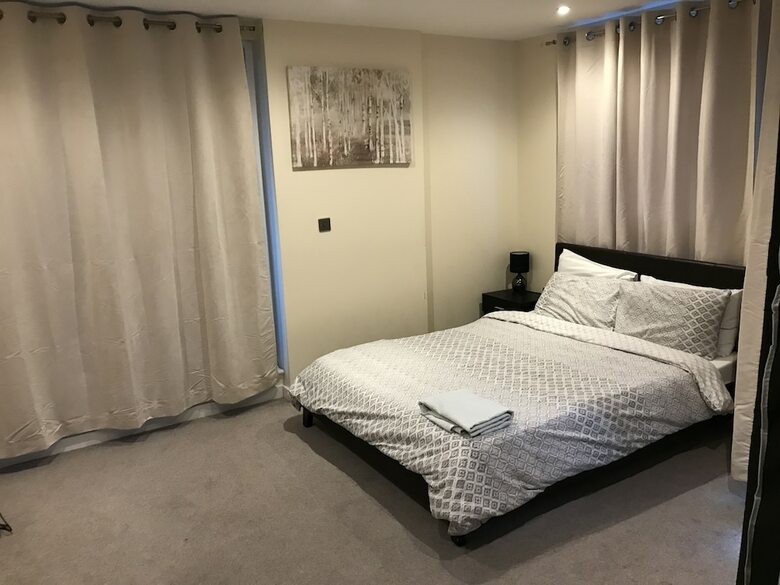 Chelmsford Service Apartment