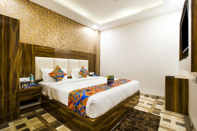 Fabhotel Olivia Suite