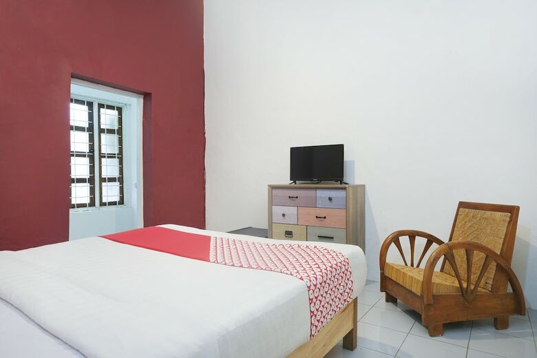 Hostal Oyo 287 Rumah Eyang