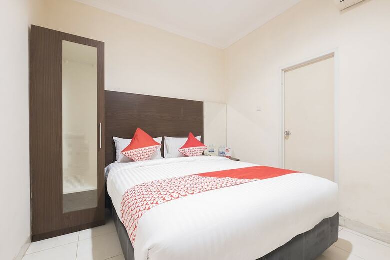 Hostal Oyo 317 New Legend Hotel