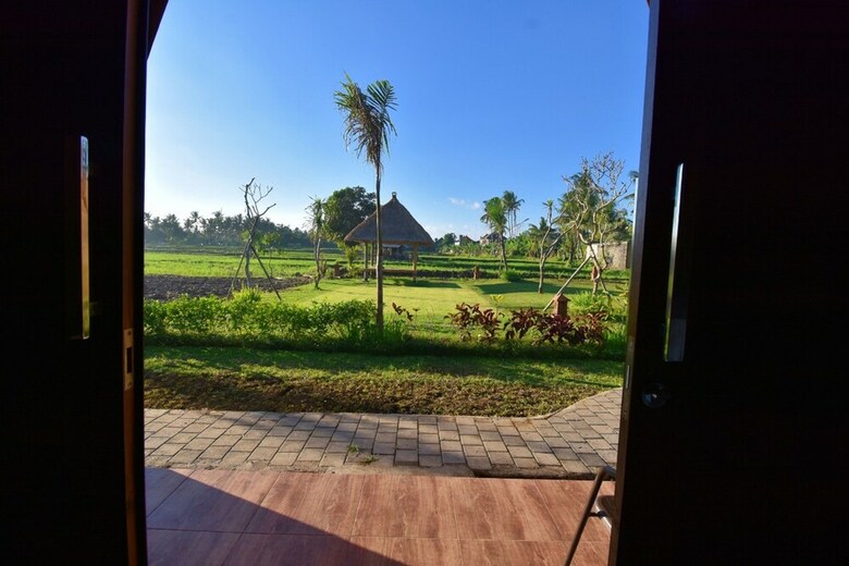 Bed & Breakfast Adil Villa And Resort