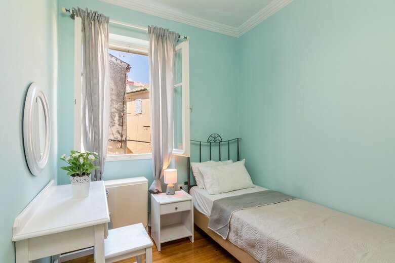 Ilia Old Town Apartment By Konnect
