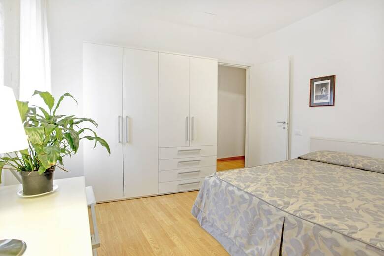 C� Leon By Bricola Apartments