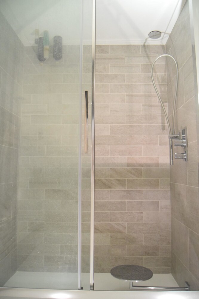 Kensington 2 Bedroom Property