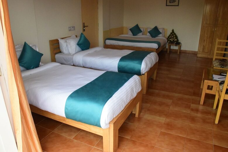 Hotel Baywatch Express