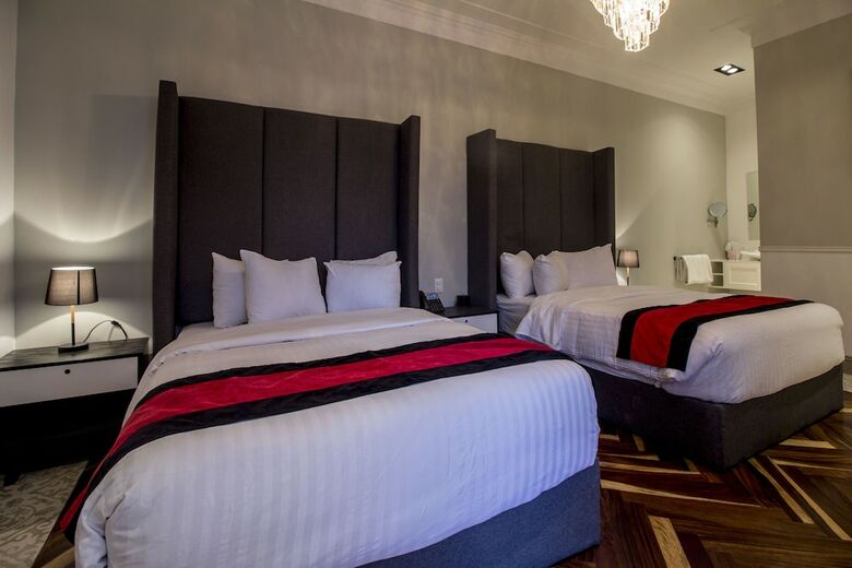 Collection O Hotel Real 500