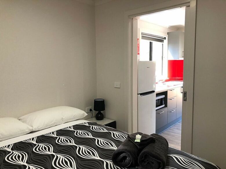Acacia Caravan Park
