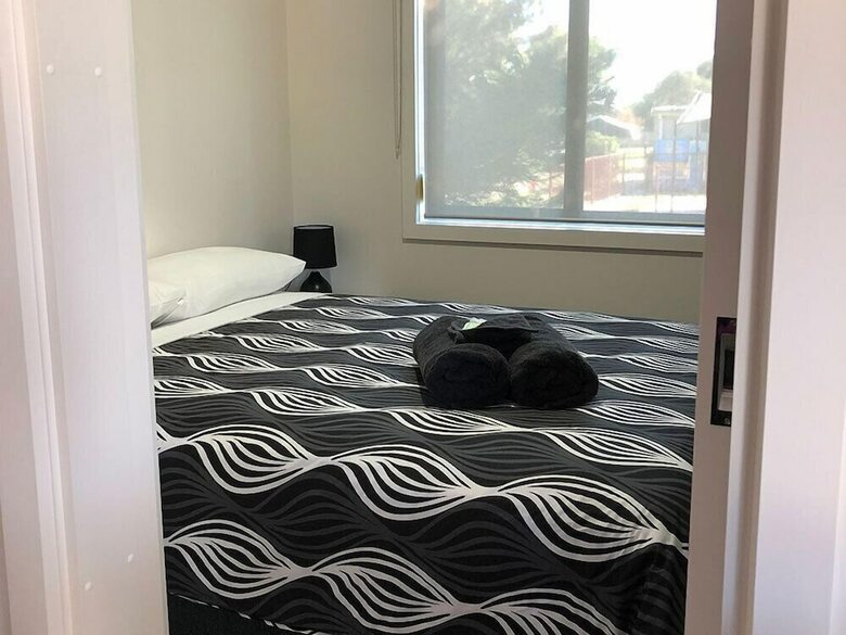 Acacia Caravan Park