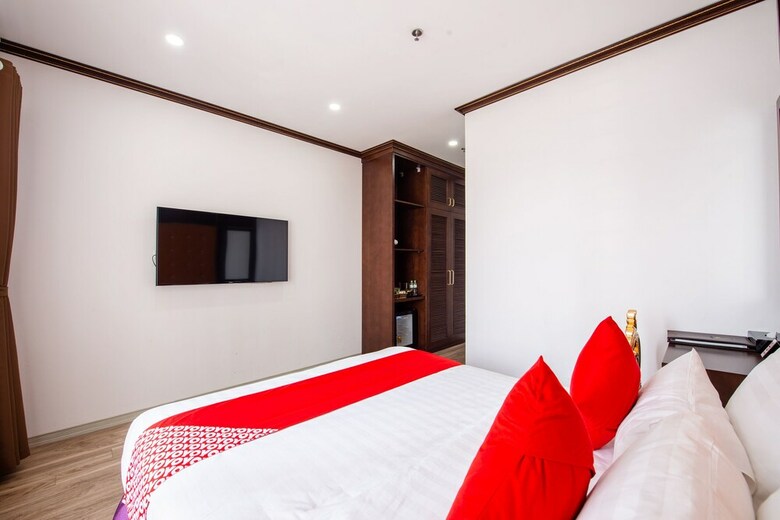 Hotel Oyo 348 Suji