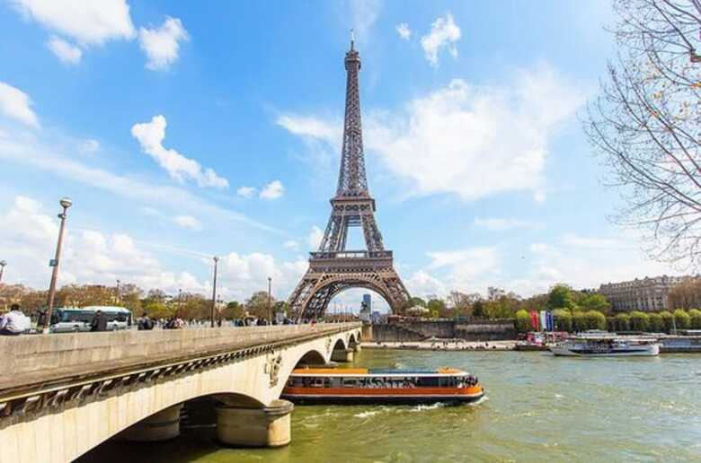 Spacious 2 Bedroom Apartment In Le Quartier Latin