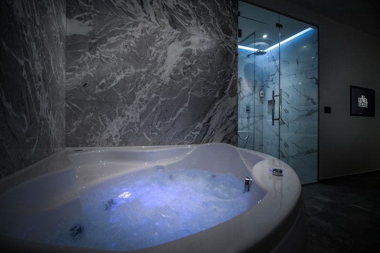 Hotel Level Luxury Suites