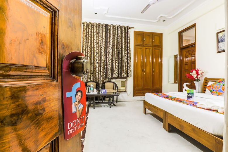 Fabhotel Silver Inn