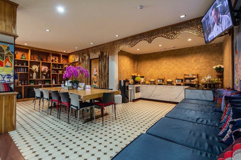 Anumat Premium Budget Hotel