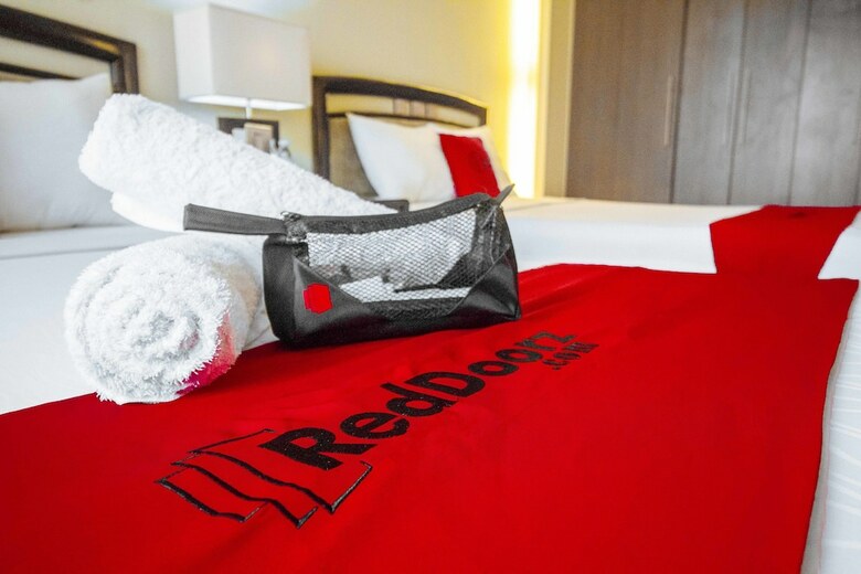 Hostal Reddoorz Plus Near Mango Avenue Cebu