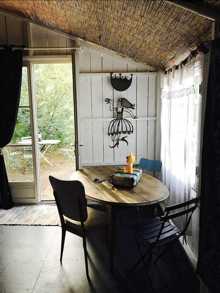 Bed & Breakfast Glamping Insolite Dolly Waikiki