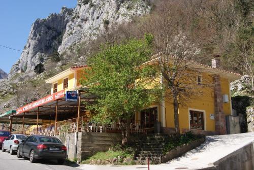 Hotel Garganta Del Cares