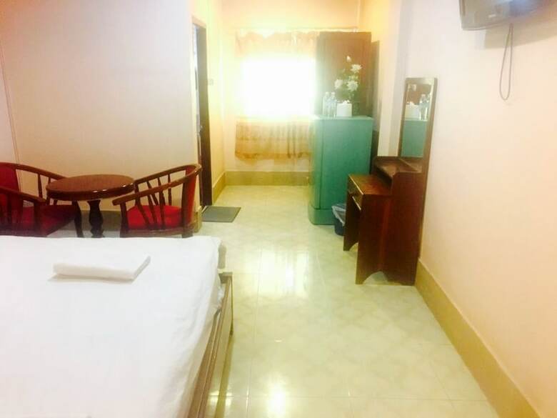 Nakhonesack Hotel III