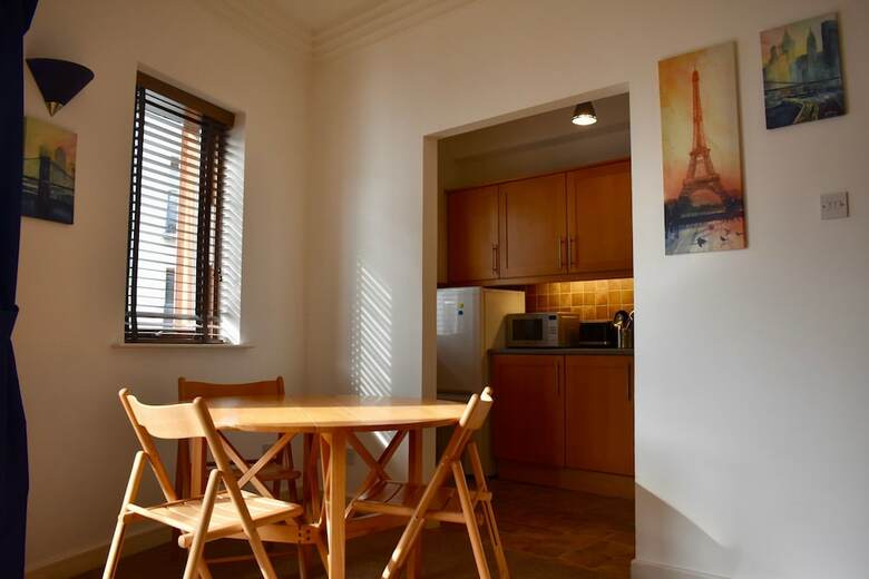 Homely 1 Bedroom Apartment In Central Dublin