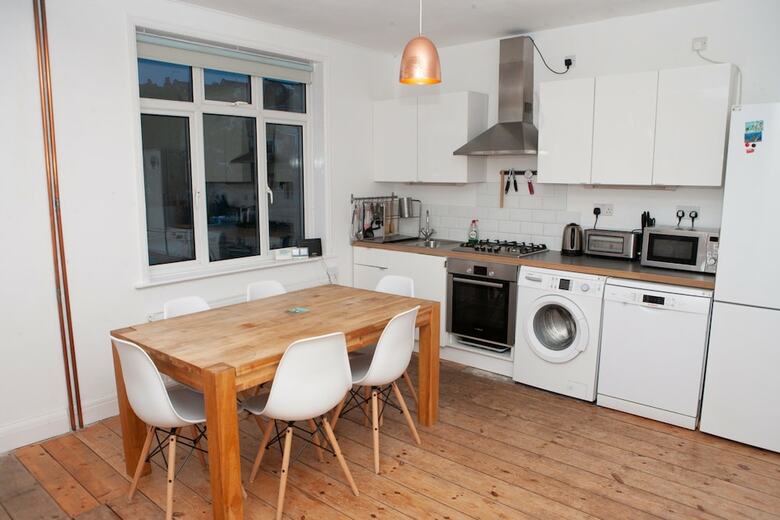 Apartamentos Charming 2 Bedroom House Near City Centre