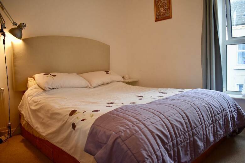 Traditional 3 Bedroom House In Dublin