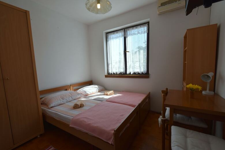 Apartments And Room Blazevic
