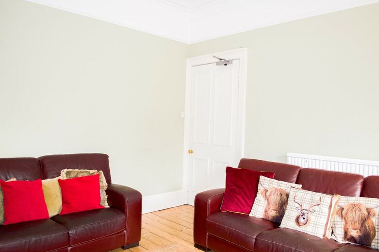 Apartamentos Spacious 4 Bedroom New Town Home