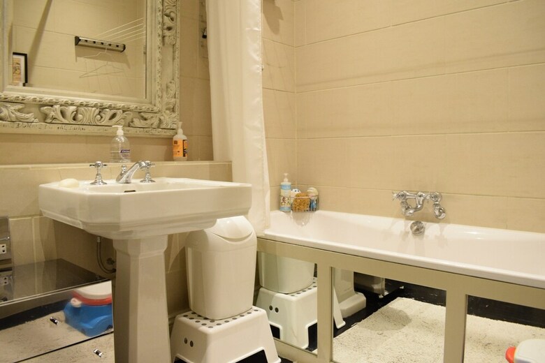 3 Bedroom Apartment In Kensington
