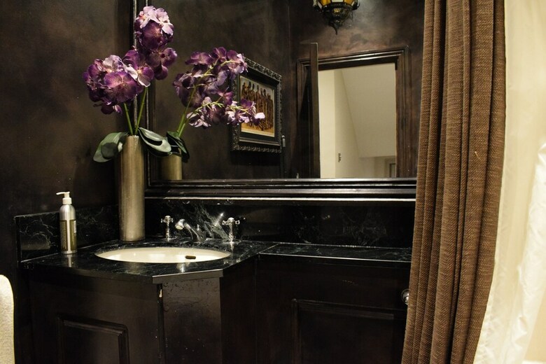 3 Bedroom Apartment In Kensington