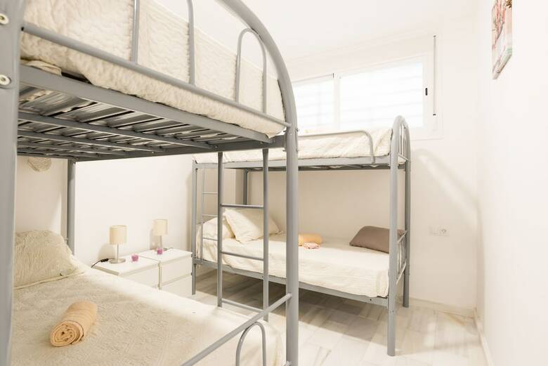 Hostal Ol� Hostels Malaga Zambrano