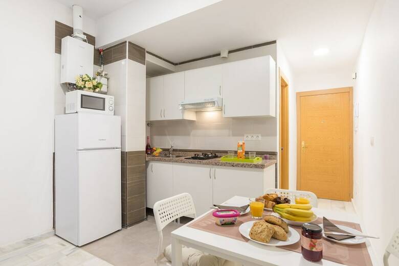 Hostal Ol� Hostels Malaga Zambrano