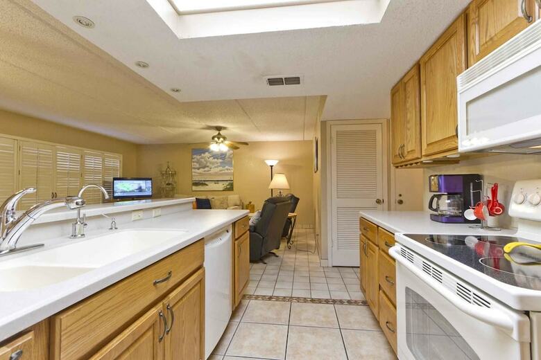 Villa Del Sol Condominium 205