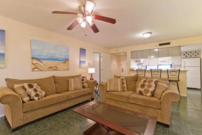 Saida Royale Condominium 9069