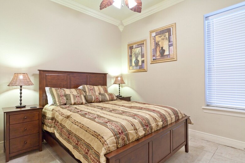 Retama Landing Condominium 4