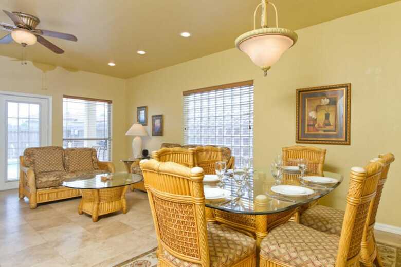 Romero House Townhouse A