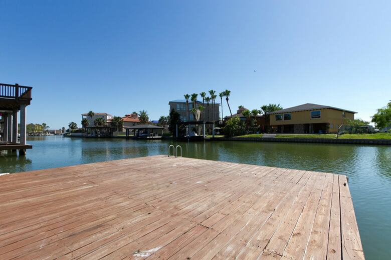 Las Marinas Condominium 401