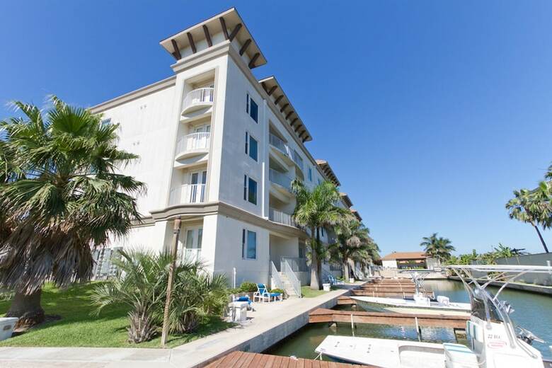 Las Marinas Condominium 401