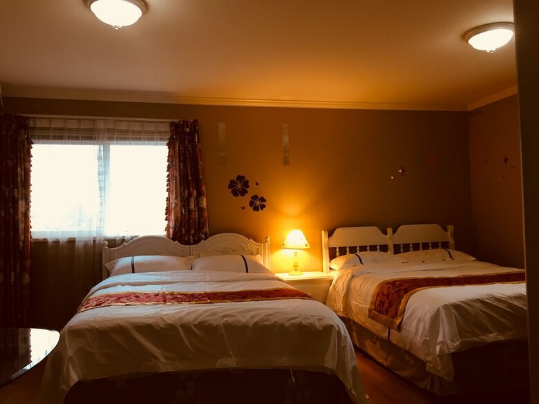 Bed & Breakfast Charming Family Hotel