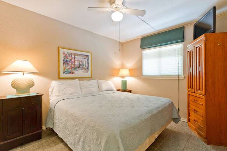Inverness Condominium 500