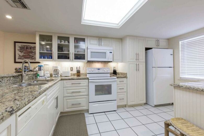 Suntide II Condominiums