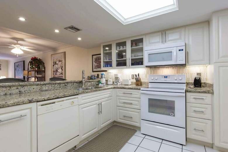 Suntide II Condominiums