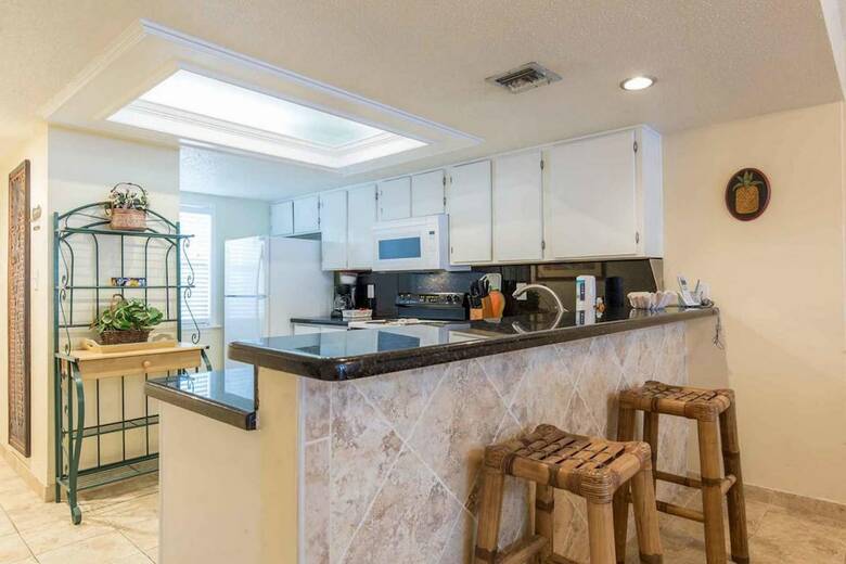 Suntide II Condominiums