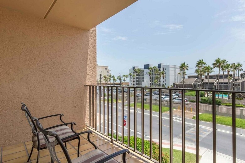 Beach View Condominium 306