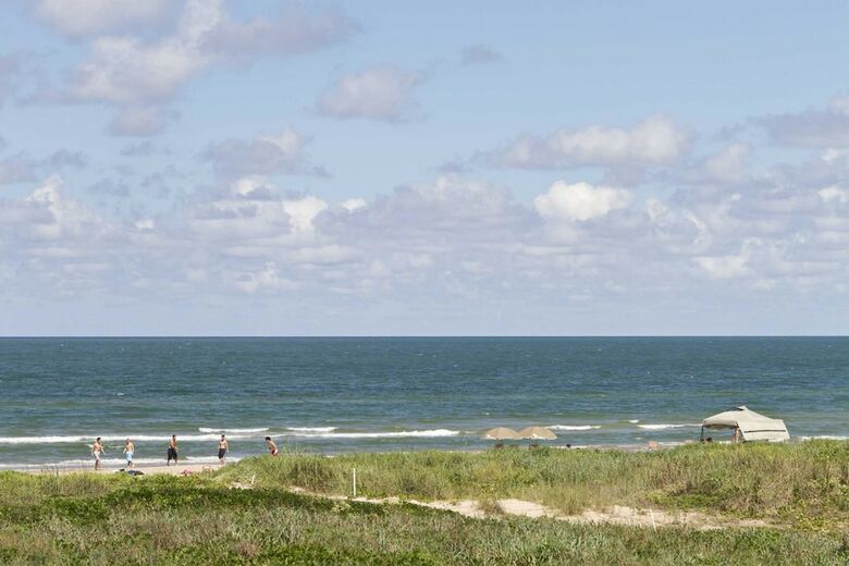 Edgewater Condominium By Padre Island Rentals