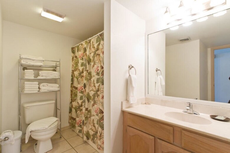 Florence I Condominium 407