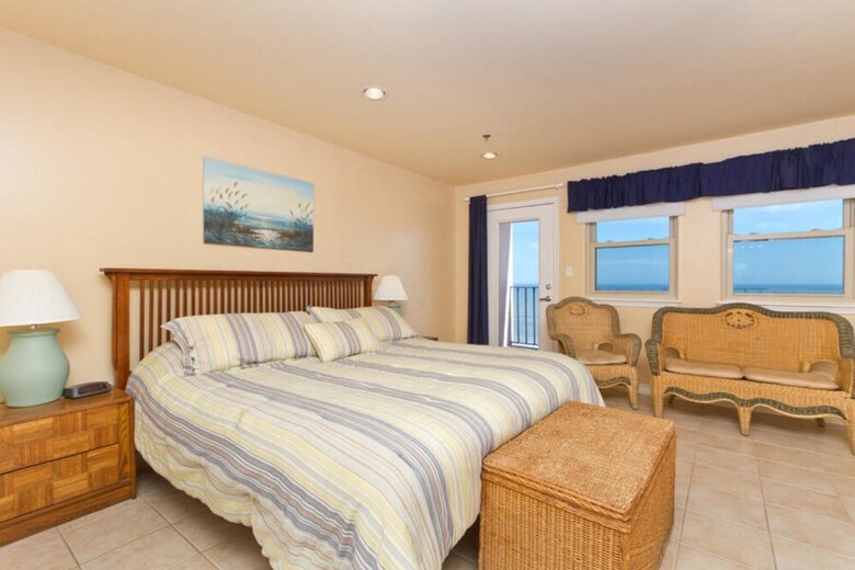 Inverness Condominium Penthouse 1103