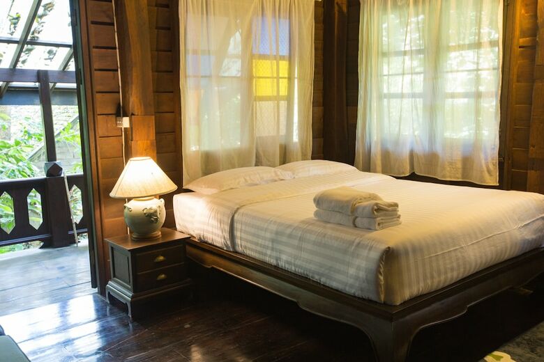 Hotel Baan Suphanbhum - Teddu Inn Maekampong