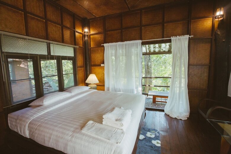 Hotel Baan Suphanbhum - Teddu Inn Maekampong
