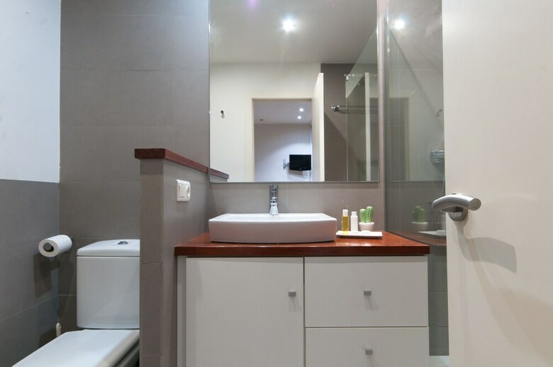 Luxury Apartment Near Diagonal