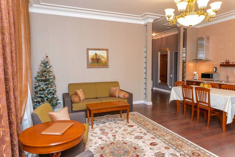 Petr Hotel