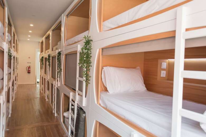 Hostal The Mulberry Tree Lisbon Hostel